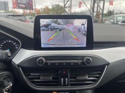FORD FOCUS 1.0 EcoBoost Connected M.o.-i. 1.tul. Márkaszervizelt!