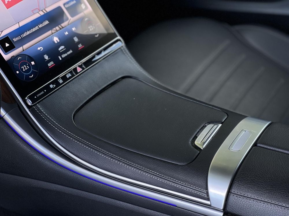 MERCEDES-BENZ C 200 T d 9G-TRONIC Mild hybrid drive AMG csomag! Bőrbelső. kamera. vonóhorog. wireless CARPLAY. stb
