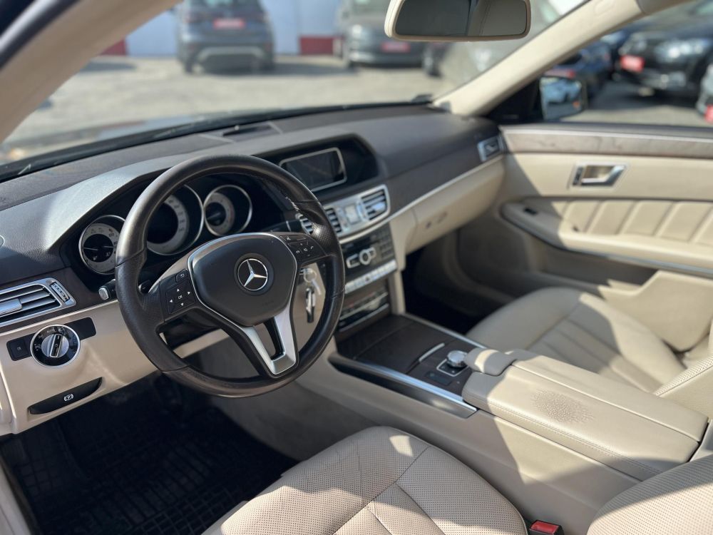 MERCEDES-BENZ E 250 CDI 4Matic Elegance (Automata) Magyarországi. világos belső. harman/kardon. magas felszereltség!