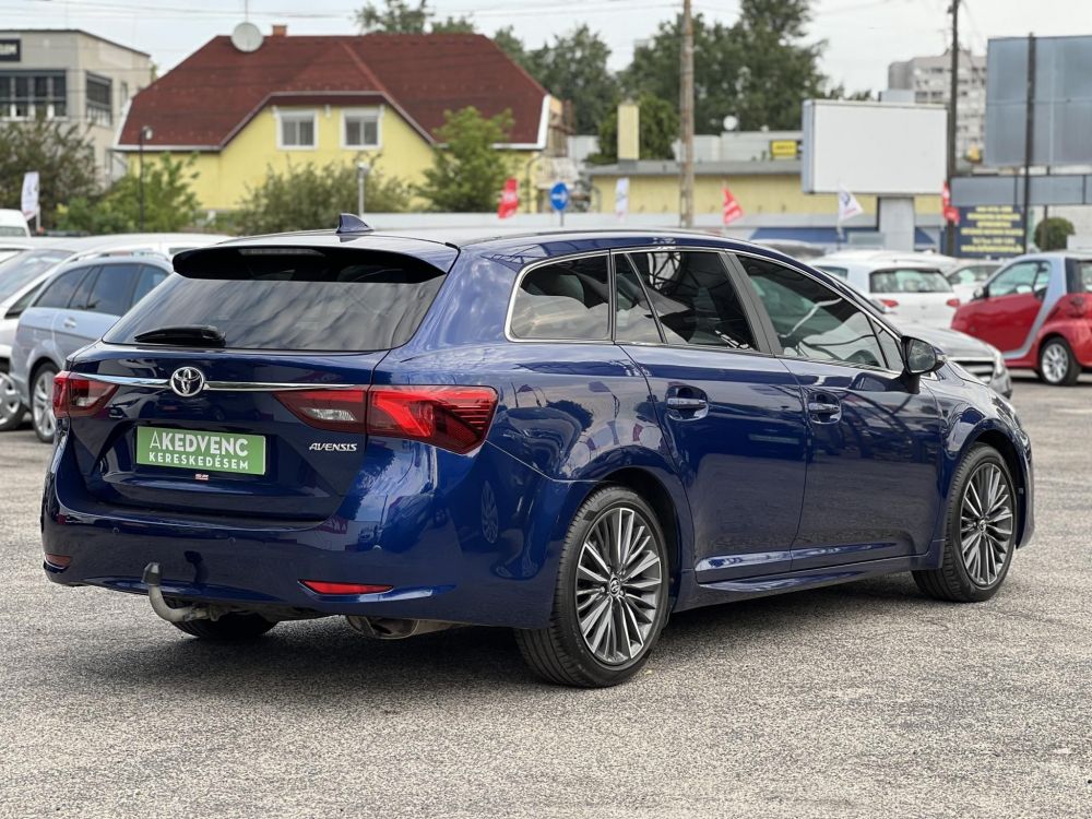 TOYOTA AVENSIS Touring Sports 2.0 Executive CVT Magyarországi. Magasan felszerelt. Rendszeresen karbantartott!