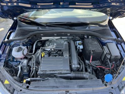 SKODA OCTAVIA Combi 1.4 TSI Ambition 168e km. Tempomat Digitklíma Végig vezetett szervizkönyv!
