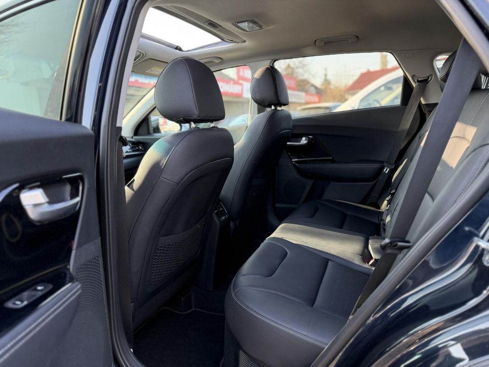 KIA NIRO HEV 1.6 GDI Platinum DCT Teljes felszereltség. kitűnő állapot!