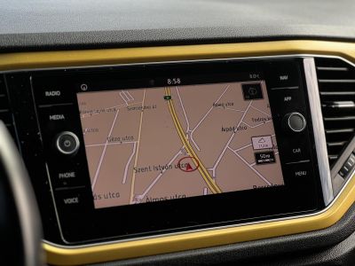 VOLKSWAGEN T-ROC 1.5 TSI ACT Style DSG 140e km. Magyarországi. Friss műszaki vizsga!