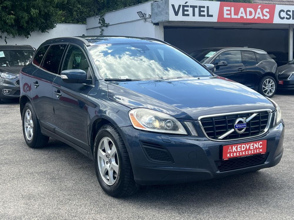 VOLVO XC60 2.4 D [D3] Kinetic Geartronic Klíma Tempomat világos bőr belső! LEGJOBB ÁRON!