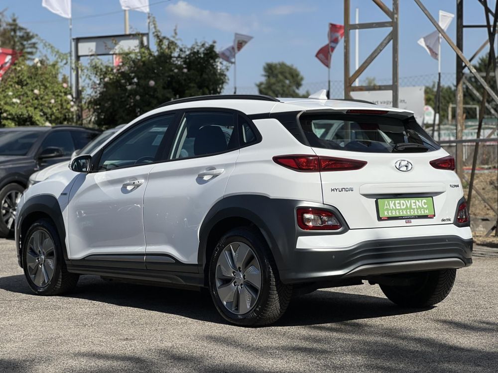 HYUNDAI KONA EV 64kWh Comfort 400+km hatótáv