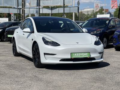 TESLA MODEL 3 Performance AWD (Automata) 90e km. AMD Ryzen. mátrix LED. hőszivattyú. 2 töltőkábel. megkímélt állapot!