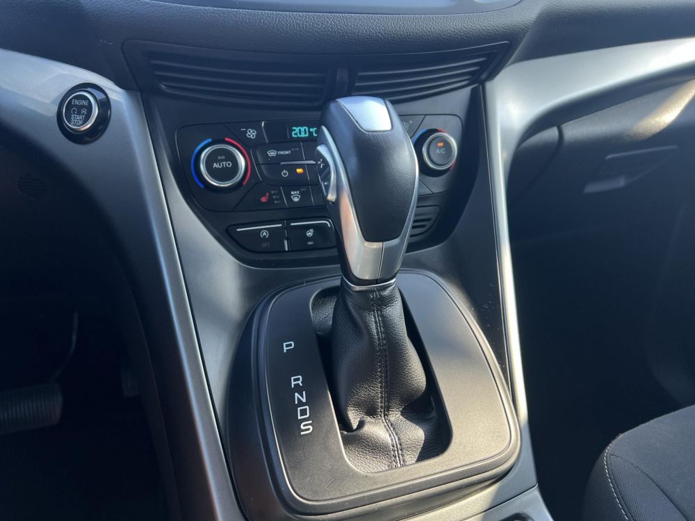 FORD KUGA 1.5 EcoBoost Business (Automata) 103e km. Magyarországi Tempomat Ülésfűtés Kormányfűtés Navi Parkradar