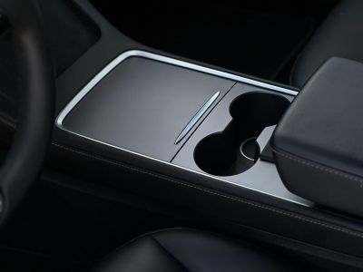 TESLA MODEL 3 Performance AWD (Automata) 87e km. mátrix LED. hőszivattyú. garanciális. téli-nyári kerék szett!