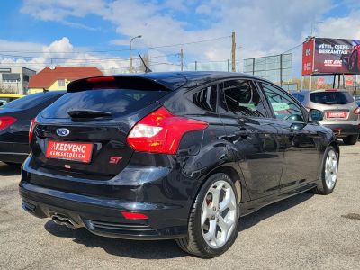 FORD FOCUS 2.0 Ecoboost ST3 250le! megkímélt! xenon. ülésfűtés. tempomat. digitklíma