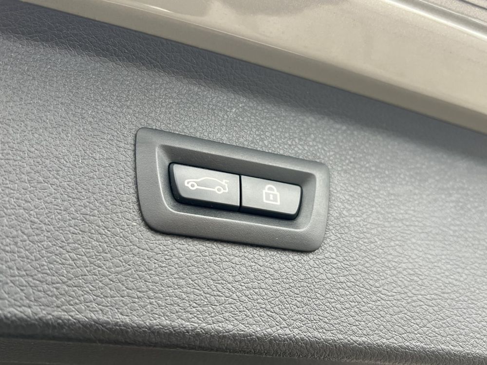 BMW 220d xDrive Luxury (Automata) Panoráma tető Memóriás bőr Gyári fényezés!