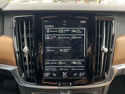 VOLVO V90 2.0 D [D4] Inscription AWD Geartronic Teljes felszereltség. Végig márkaszervizben szervizelt. Téli-nyári gumi!