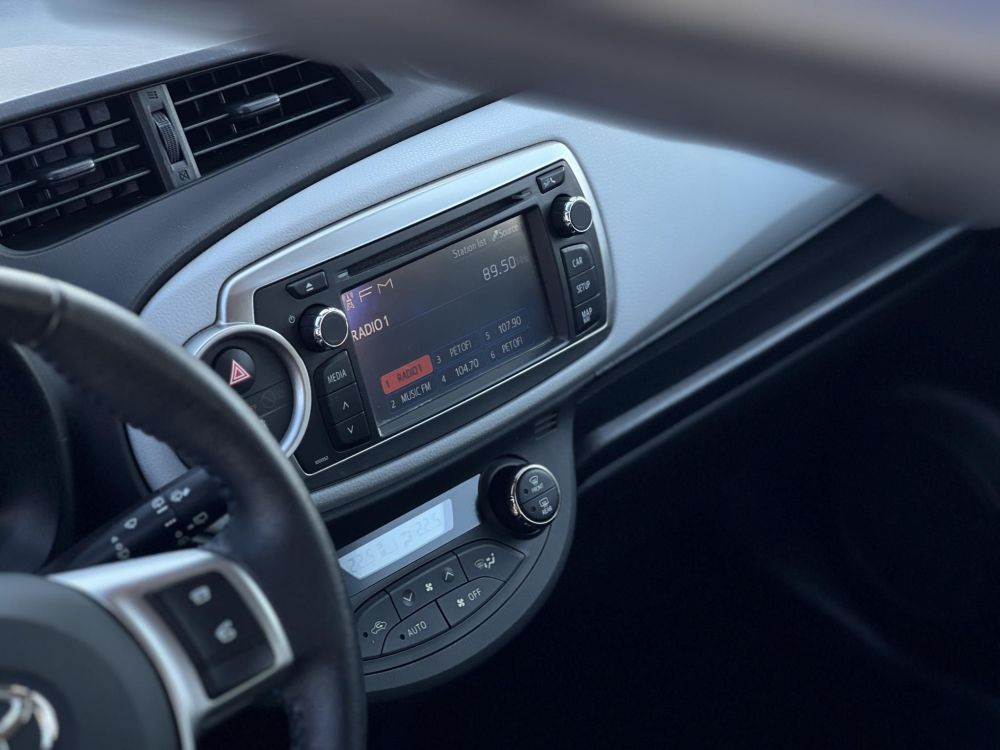 TOYOTA YARIS 1.5 HSD Trend e-CVT 103e km. Márkaszervizelt!