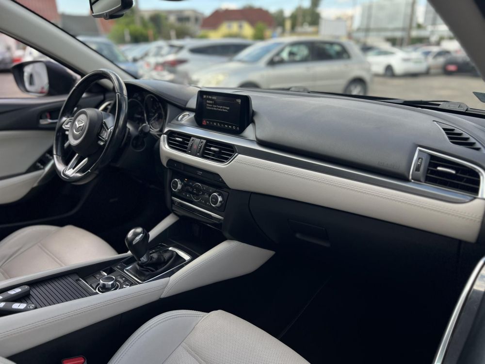 MAZDA 6 2.2 CD Revolution Top (Automata) Sávtartó 360 Head-up Kamera Fehér bőr belső!