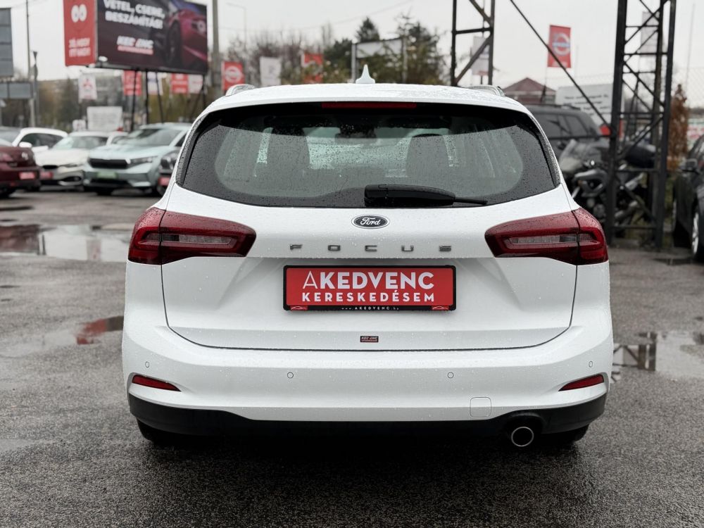 FORD FOCUS 1.0 EcoBoost Titanium Style 19e km. ÁFÁS ÁR! LED Carplay Ülésfűtés Kormányfűtés Táblafelismerő