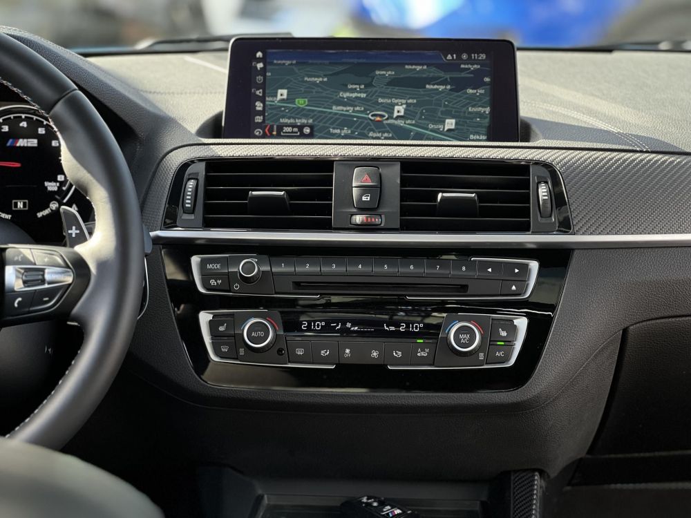 BMW M2 Competition DKG Tuningmentes. magas felszereltség. végig vezetett szervizkönyv. Apple carplay