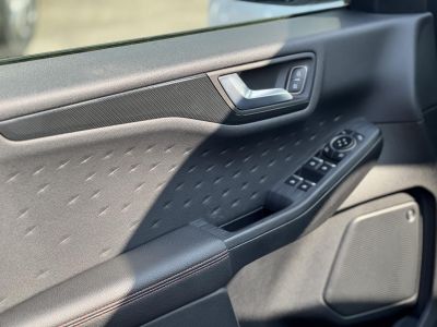 FORD KUGA 2.5 PHEV ST-Line CVT ST-line. panoráma tető