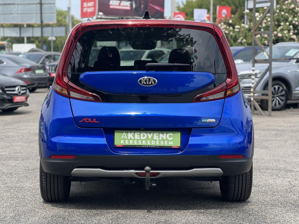 KIA SOUL EV 64kWh Gold 114e km. magas felszereltség. head-up. üléshűtés. carplay. 400+km hatótáv!