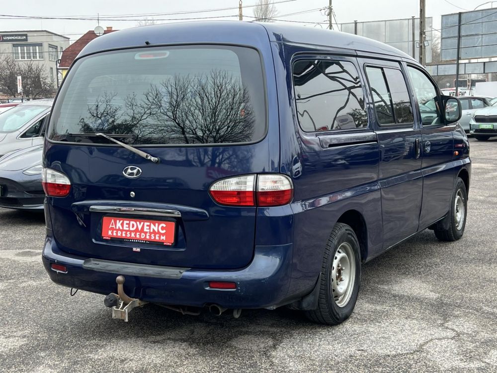 HYUNDAI H-1 2.5 CRDI (9 személyes )