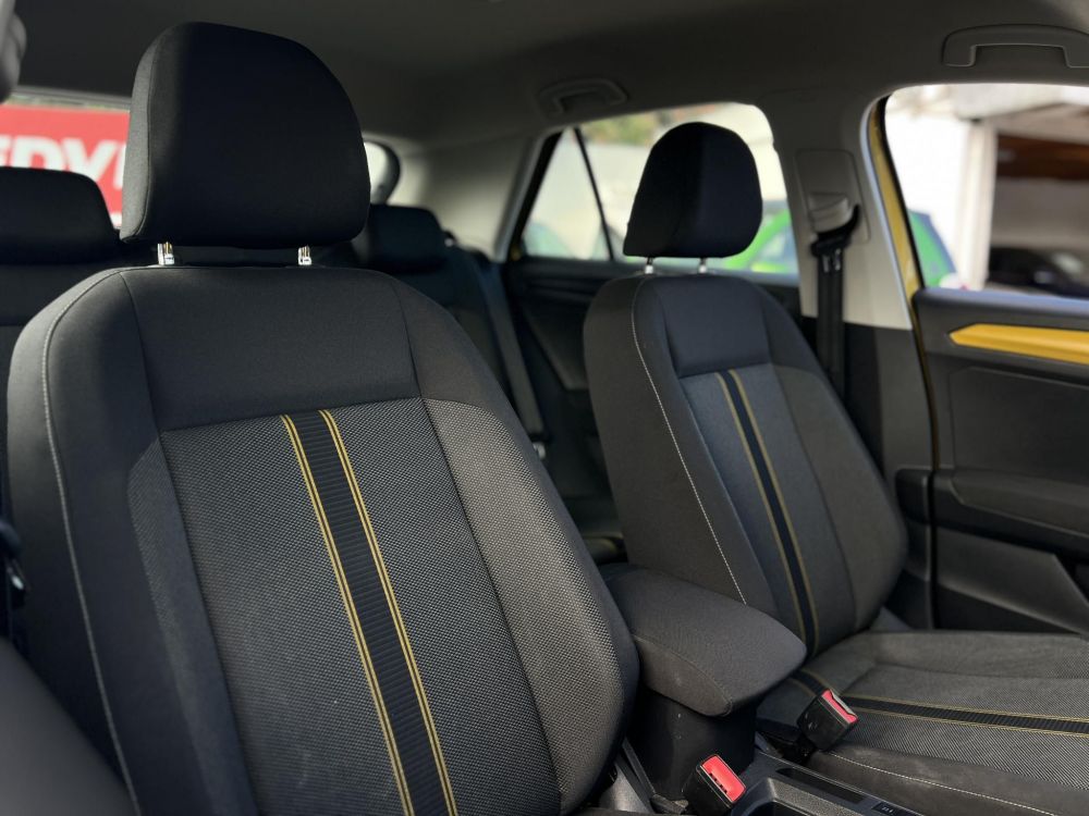 VOLKSWAGEN T-ROC 1.5 TSI ACT Style DSG 140e km. M.-o.i. távolságtartó. sávtartó. navigáció. ülésfűtés. CARPLAY!