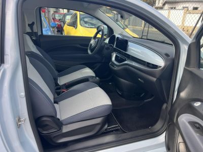 FIAT 500 500e La Prima 42kWh (Automata) Magyar.o-i.Klíma Tempomat Bluetooth Carplay 37e km!