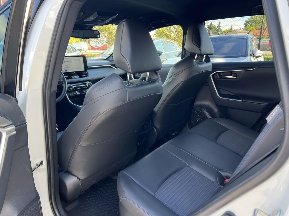TOYOTA RAV 4 Rav4 2.5 Hybrid Comfort Style e-CVT JBL LED 360kamera Holttér Sávtartó Tempomat Carplay Keyless Ülésfűtés Újszerű!