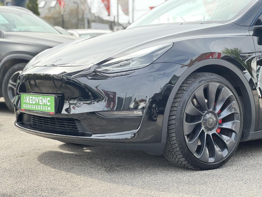 TESLA MODEL Y Performance AWD (Automata) 70e km. AMD Ryzen. mátrix LED. premium hifi. hőszivattyú!