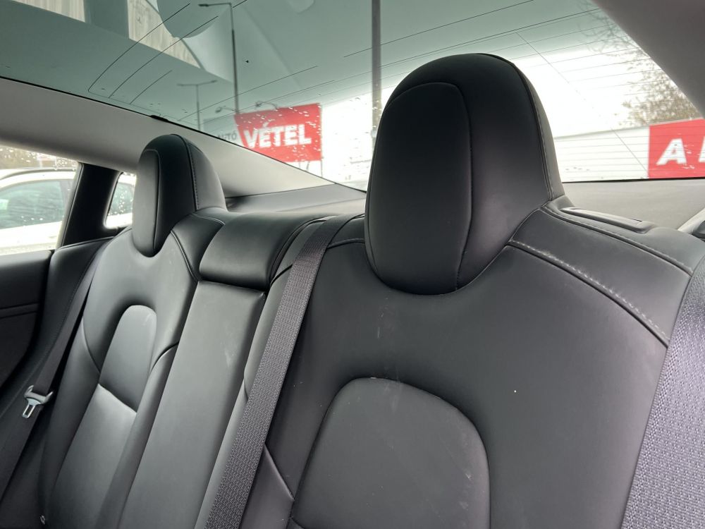 TESLA MODEL 3 RWD (Automata) 34e km. 2030-ig garancia