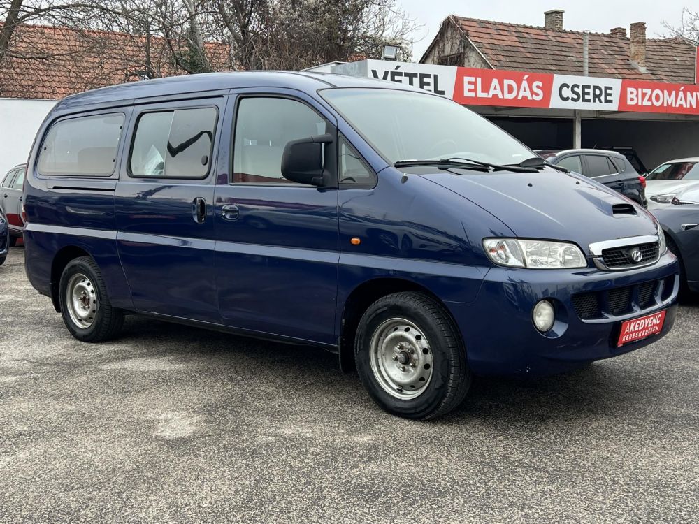 HYUNDAI H-1 2.5 CRDI (9 személyes )