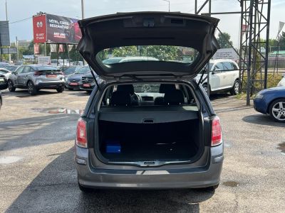 OPEL ASTRA H Caravan 1.6 Enjoy Rendszeresen karbantartott! Klíma Tempomat Alufelni Multikormány