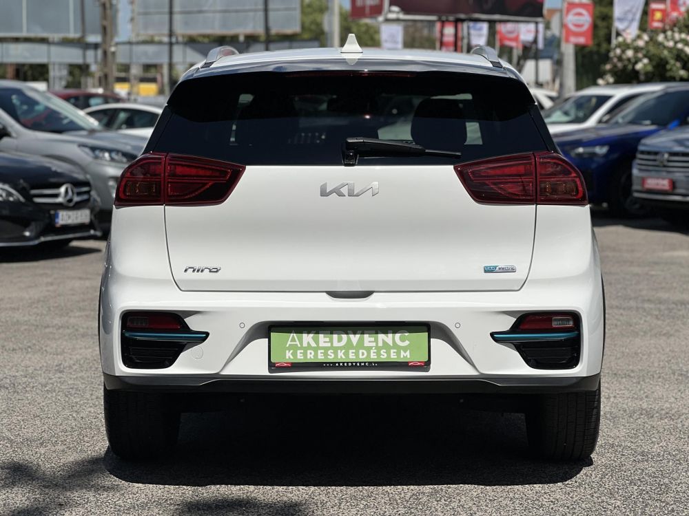 KIA NIRO e-Niro 39kWh Silver 73e km. távtartó. sávtartó. ülésfűtés. félbőr. CARPLAY!