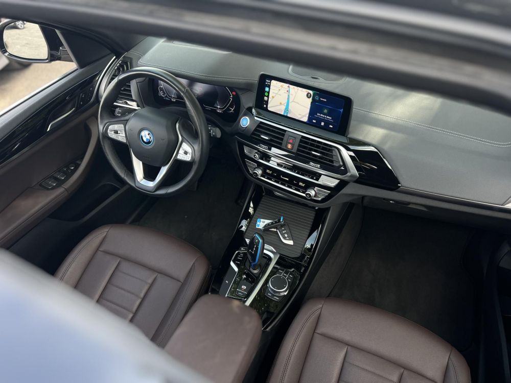 BMW IX3 73,9kWh Konyak bőr. Virtual Cockpit. Panoráma tető. CARPLAY!