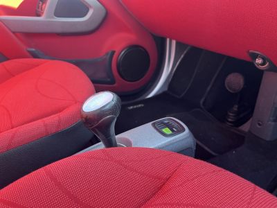 SMART FORTWO 1.0 Micro Hybrid Drive Pure Softouch COUPE 92e km. panoráma tető. frissen szervizelt