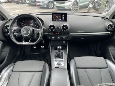 AUDI A3 Sportback 1.6 TDI Sport Friss vezérlés! Xenon Tempomat Navi Bluetooth Ülésfűtés