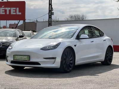 TESLA MODEL 3 Performance AWD (Automata) 103e km. FEHÉR BELSŐ. mátrix LED. hőszivattyú. garanciális!