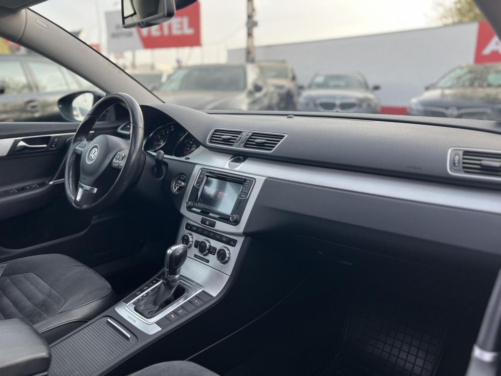 VOLKSWAGEN PASSAT Variant 3.6 V6 Highline 4Motion DSG Xenon Panorámatető Tempomat Ülésfűtés Vonóhorog