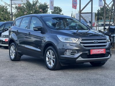 FORD KUGA 2.0 TDCi Titanium Technology AWD Magyarországi Gyári fényezés Carplay Szervízelt Vonógorog!