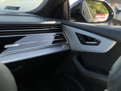 AUDI Q8 50 TDI quattro Tiptronic ic 77e km. M.o.-i. márkaszervizelt előélet. téli-nyári kerék szett!