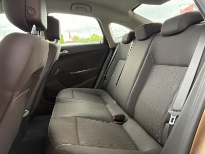 OPEL ASTRA J 1.4 T Selection M.o.-i. Klíma Tempomat Bluetooth