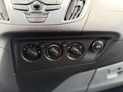 FORD TRANSIT Custom 2.2 TDCi 290 SWB Trend ST-line Klíma Bluetooth Tolatóradar Ülésfűtés Bőrbelső Vezérlés cserélve!