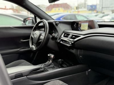 LEXUS UX 250h Comfort CVT 113e km. LED Tempomat Navi Sávtartó Bluetooth Kamera Keyless
