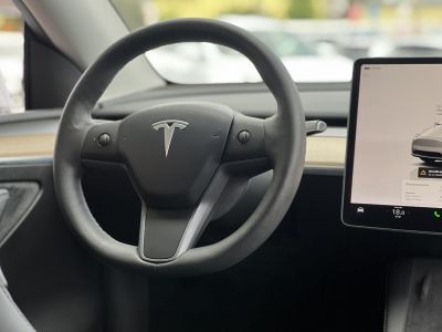 TESLA MODEL Y RWD (Automata) 147e km. AMD Ryzen. hőszivattyú. premium hifi. garanciális!