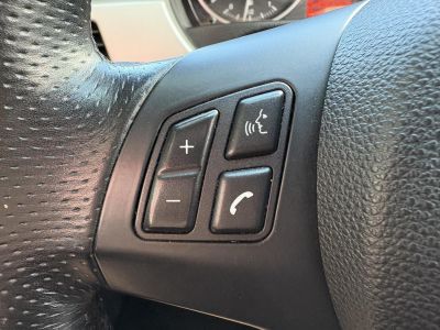 BMW 325i 3000-es. 6 HENGERES!