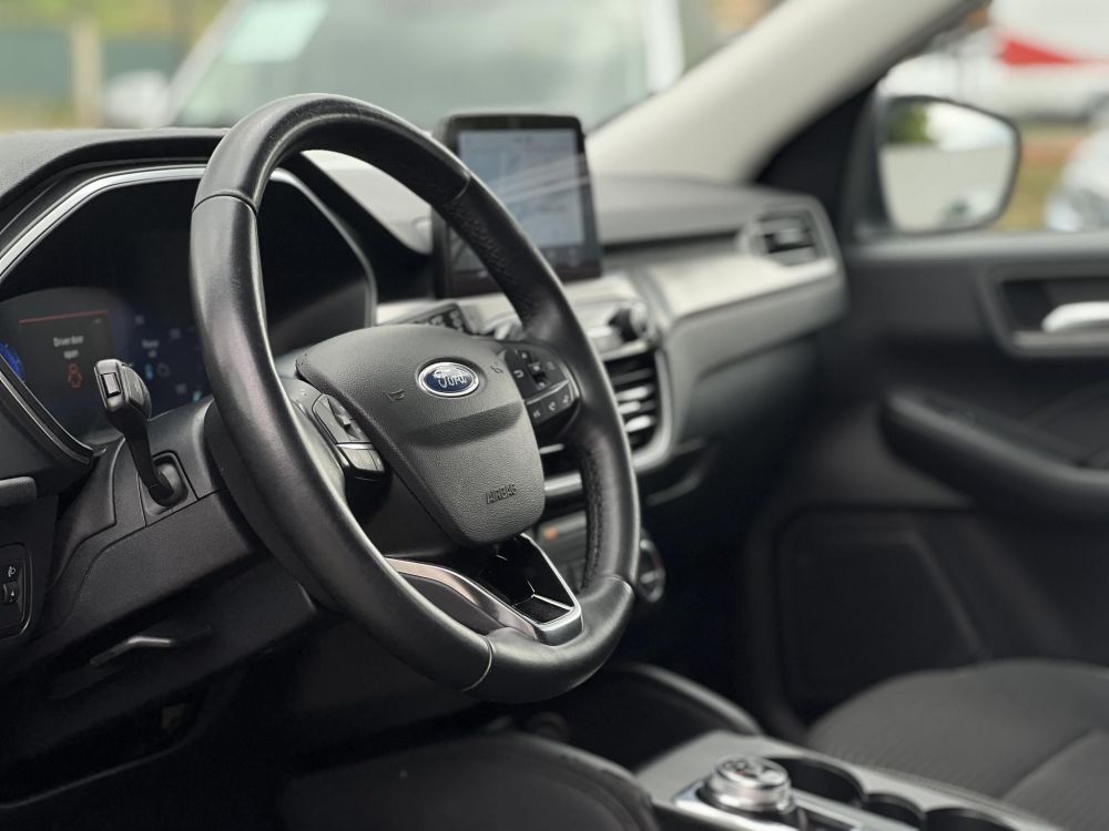 FORD KUGA 2.5 FHEV Freedom CVT 120e km. LED fényszórók. kamera. keyless. sávtartó. navi. CARPLAY!