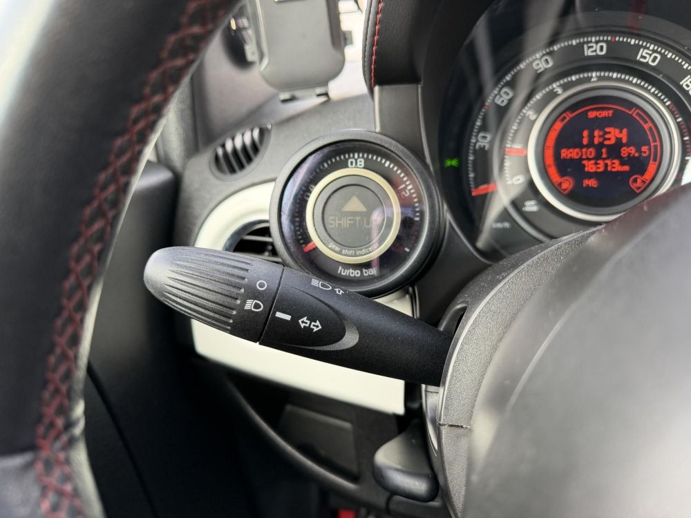 ABARTH 500 1.4 76e km. akrapovic. digitklíma. rendszeresen karbantartott!