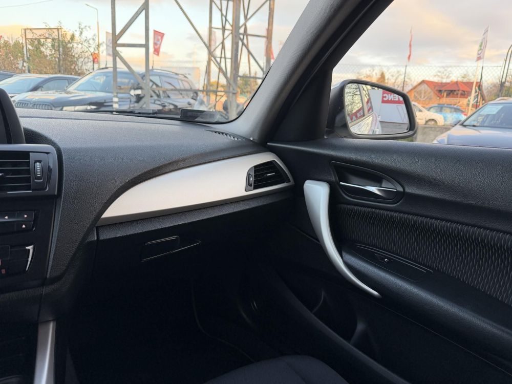 BMW 114d 140e km. Klíma Bluetooth 5L/100km!