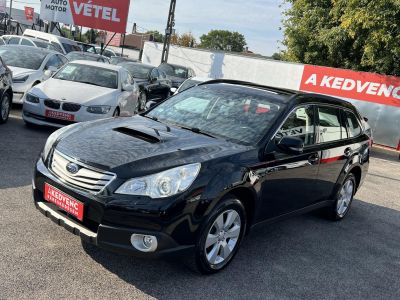 SUBARU OUTBACK 2.0 D Comfort 4WD 125e km. Klíma Tempomat Bluetooth Napfénytető Ülésfűtés