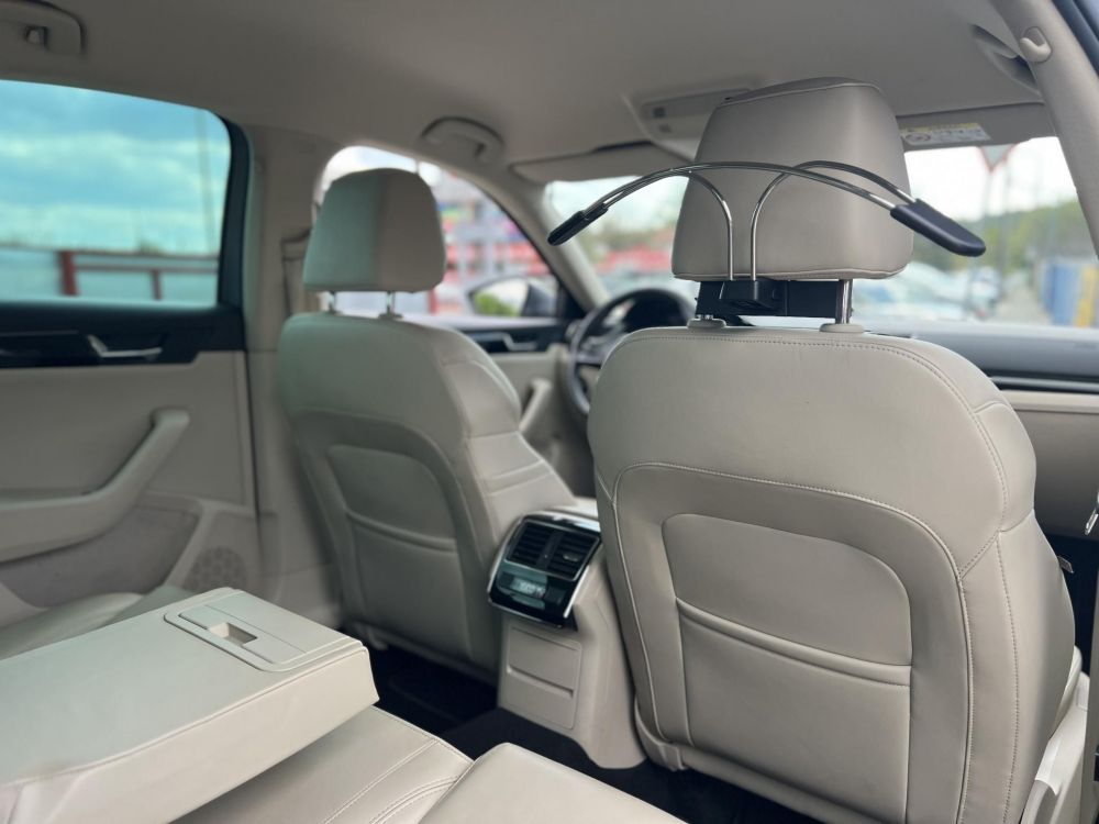 SKODA SUPERB 2.0 TDI SCR L&K DSG Vaj bőrbelső. tolatókamera. adaptív futómű. teljes szerviztörténet!