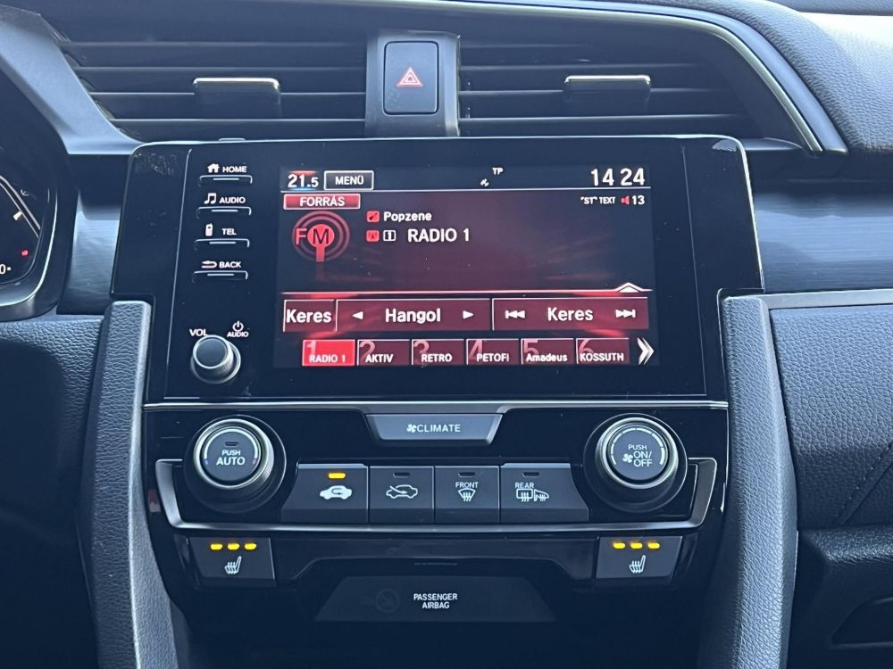 HONDA CIVIC 1.0 T Executive Sport Line 65e km. Magyarországi. 2 tulajdonos. Teljes szerviztörténet!