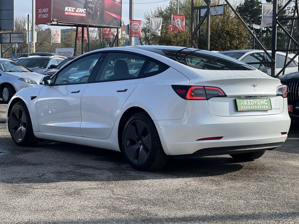 TESLA MODEL 3 Long Range AWD (Automata) 95e km. hőszivattyú. mátrix LED. garanciális!