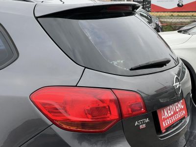 OPEL ASTRA J 1.7 CDTI Selection Klíma Tempomat Friss vizsga!